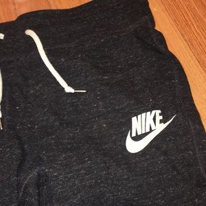 Nike capri joggers